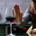 أسباب و طرق علاج إدمان الكحول