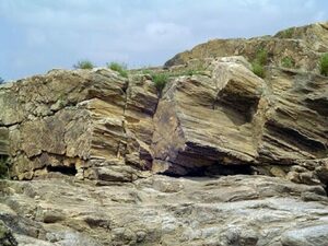 كيف تتكون الصخور وما هي أشهر أنواعها